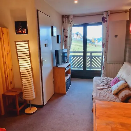 Cosy 2p+coin Montagne, Aux Pieds, Proche Commerces - Fr-1-755-11 Apartment *