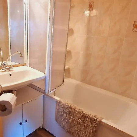 Cosy 2p+coin Montagne, Aux Pieds, Proche Commerces - Fr-1-755-11 Apartment